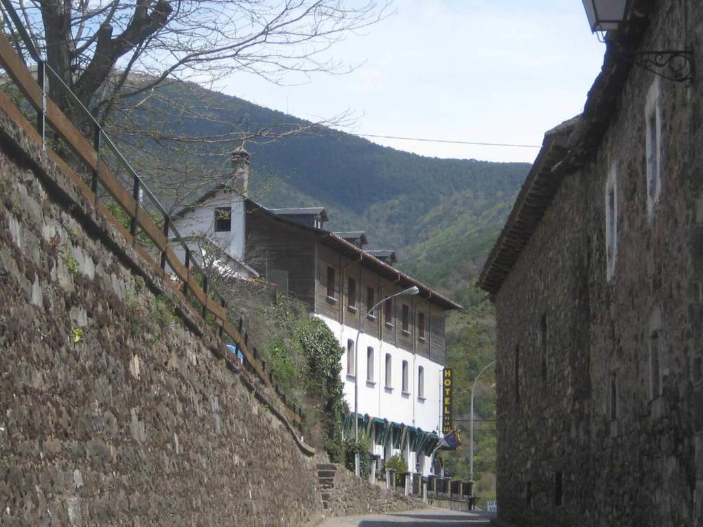 Hotel De La Val Hecho Extérieur photo