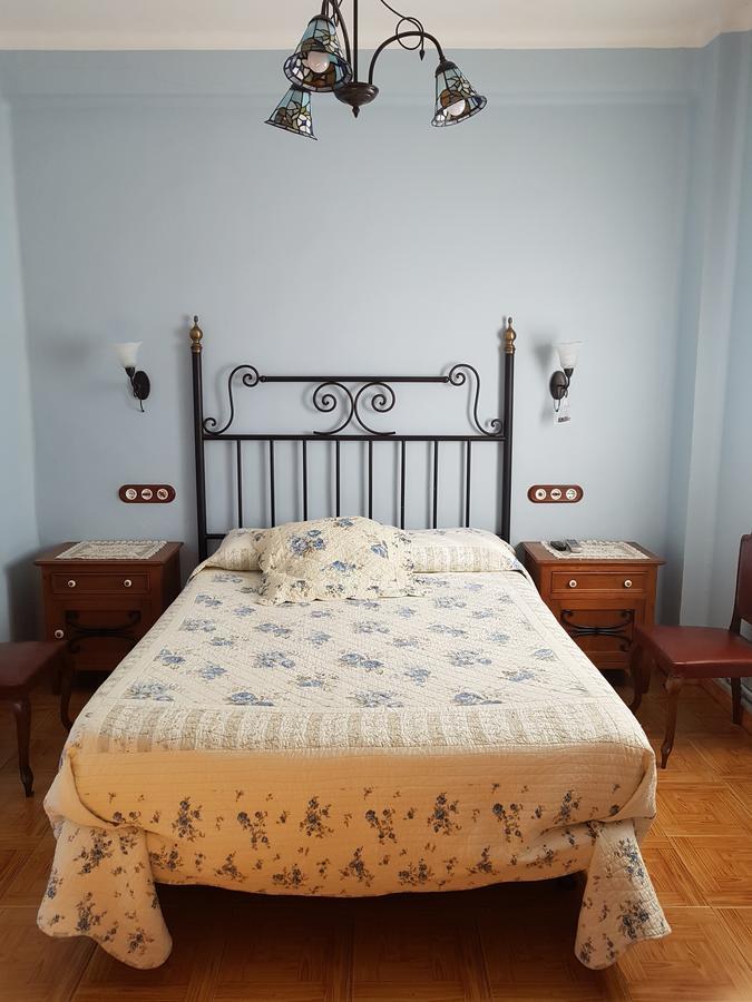 Hotel De La Val Hecho Extérieur photo